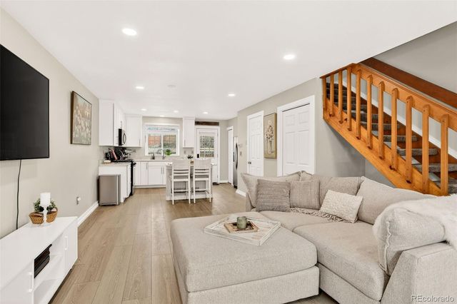 1228 S Flower Circle B, Lakewood, CO 80232