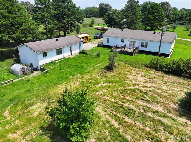 61 County Road 4705, Poplar Bluff, MO 63901