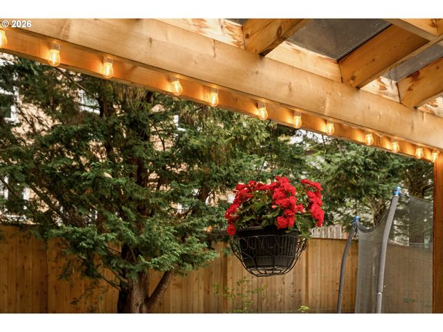 16183 Nw RYEGRASS St, Portland, OR 97229