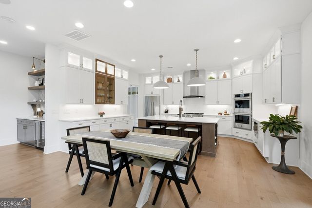 13390 Bishops Court, Roswell, GA 30075