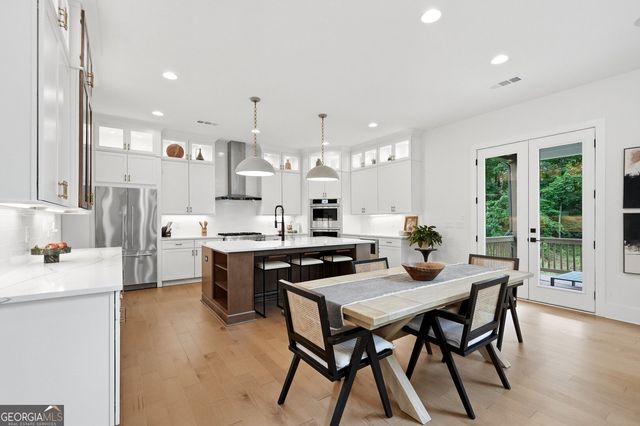 13390 Bishops Court, Roswell, GA 30075