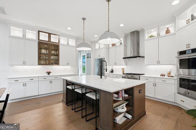 13390 Bishops Court, Roswell, GA 30075