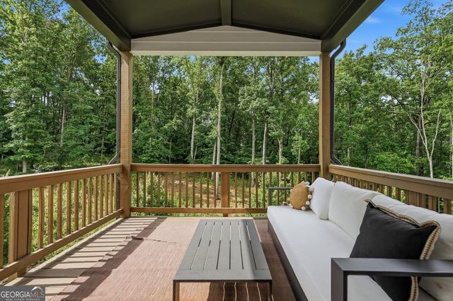 13390 Bishops Court, Roswell, GA 30075