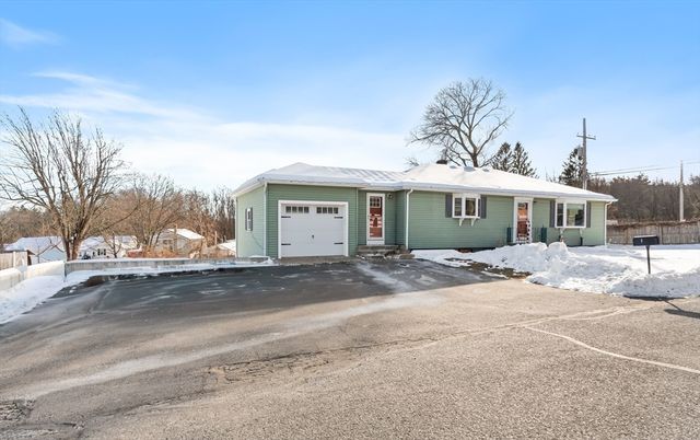 7 Saint Paul St, Fitchburg, MA 01420