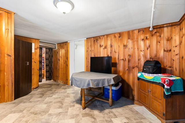 7 Saint Paul St, Fitchburg, MA 01420