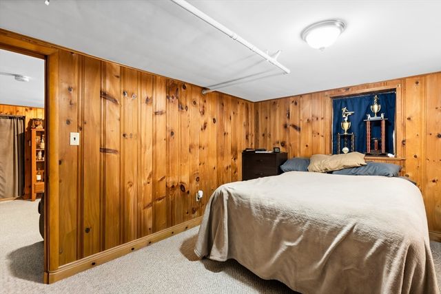 7 Saint Paul St, Fitchburg, MA 01420