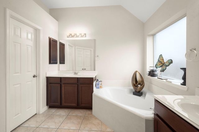 10026 Spring Rapid Way, Tomball, TX 77375