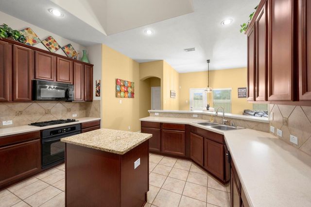 10026 Spring Rapid Way, Tomball, TX 77375