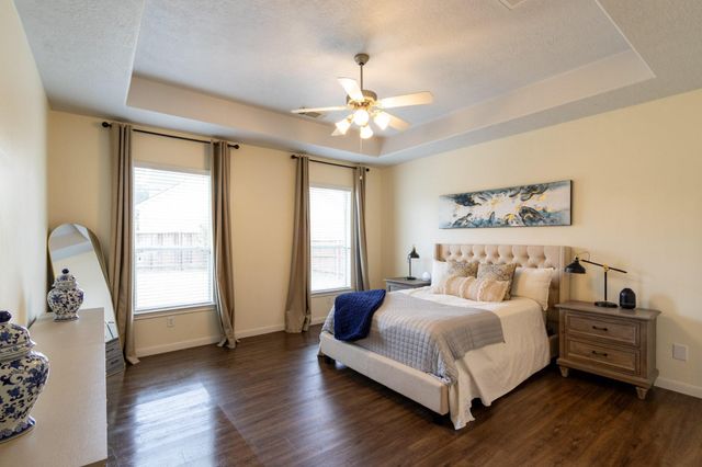 2225 Mangrove Bend Drive, League City, TX 77573