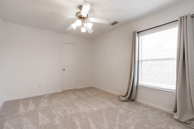 2225 Mangrove Bend Drive, League City, TX 77573