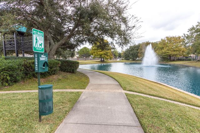 2225 Mangrove Bend Drive, League City, TX 77573