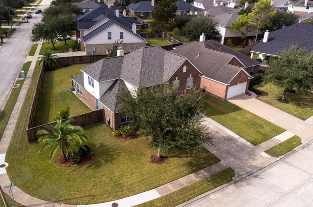 2225 Mangrove Bend Drive, League City, TX 77573