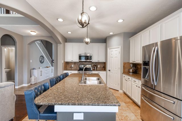 2225 Mangrove Bend Drive, League City, TX 77573