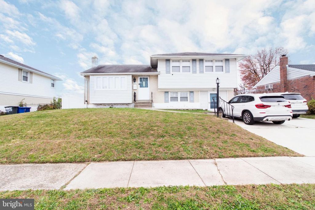 9953 MONTOUR ST, Philadelphia, PA 19115