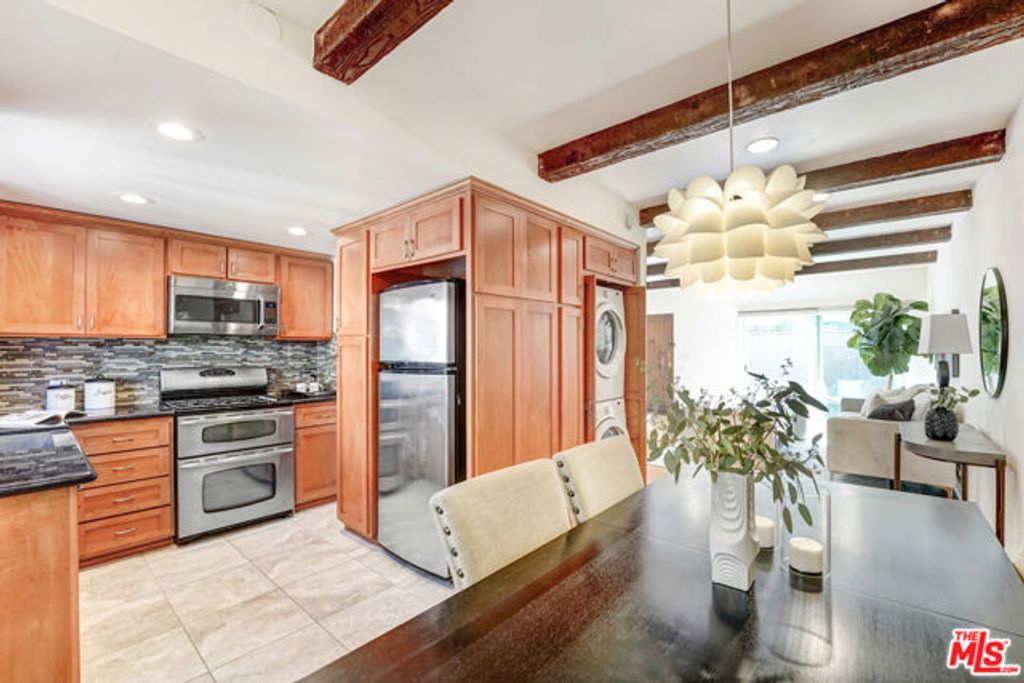 4591 Inglewood Boulevard 3, Culver City, CA 90230