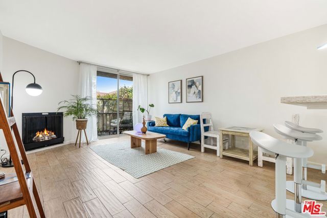 8740 Tuscany Avenue 207, Playa Del Rey (los Angeles), CA 90293
