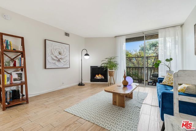 8740 Tuscany Avenue 207, Playa Del Rey (los Angeles), CA 90293