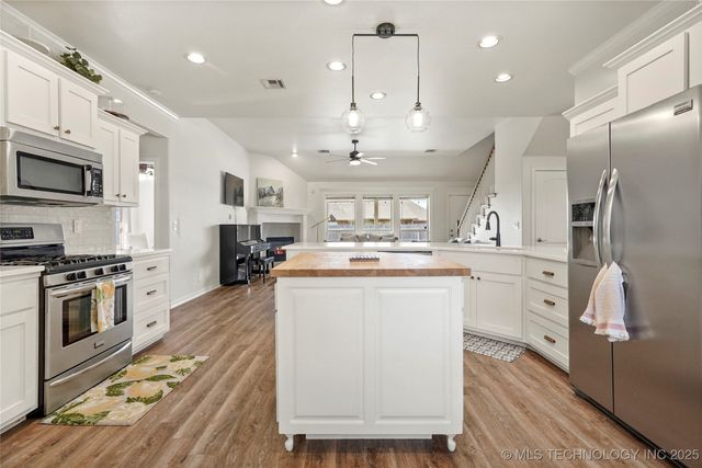 8824 N 144th East Avenue, Owasso, OK 74055