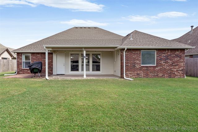 8824 N 144th East Avenue, Owasso, OK 74055