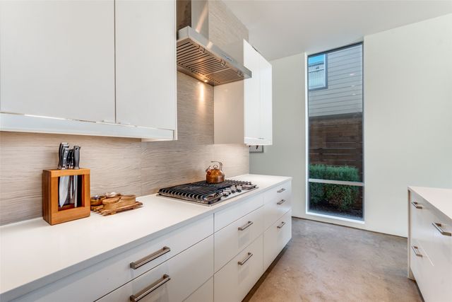 5804 Bryan Parkway, Dallas, TX 75206