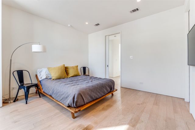 5804 Bryan Parkway, Dallas, TX 75206