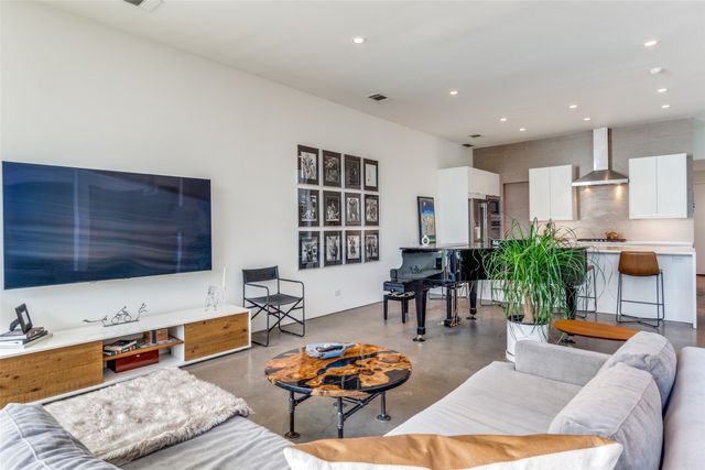 5804 Bryan Parkway, Dallas, TX 75206