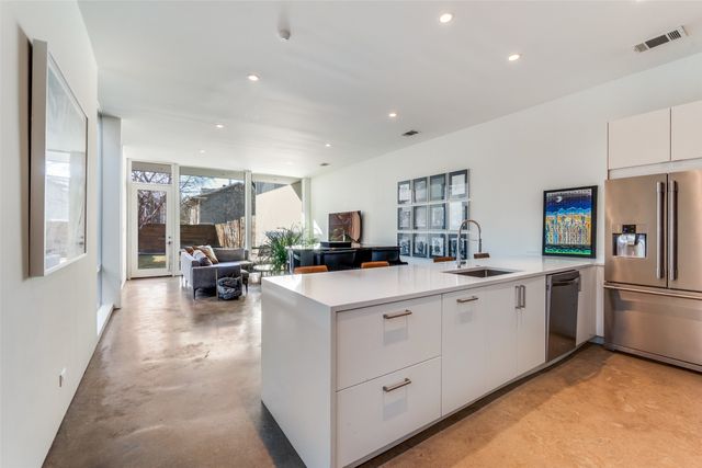 5804 Bryan Parkway, Dallas, TX 75206