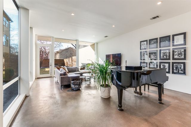 5804 Bryan Parkway, Dallas, TX 75206