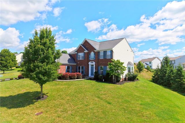 2084 Majestic Dr, North Strabane, PA 15317