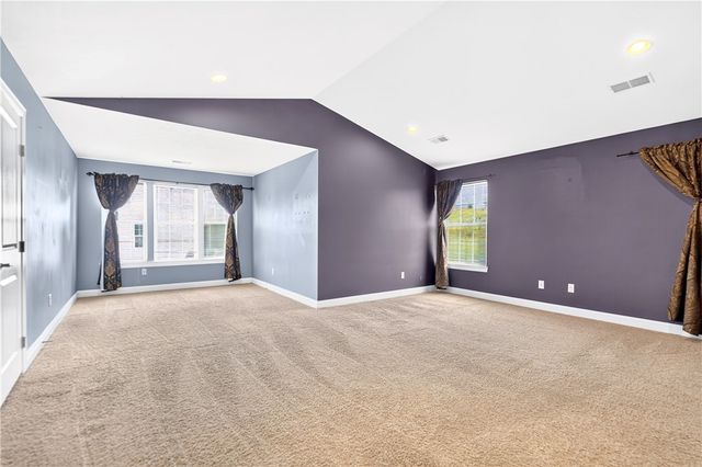 2084 Majestic Dr, North Strabane, PA 15317