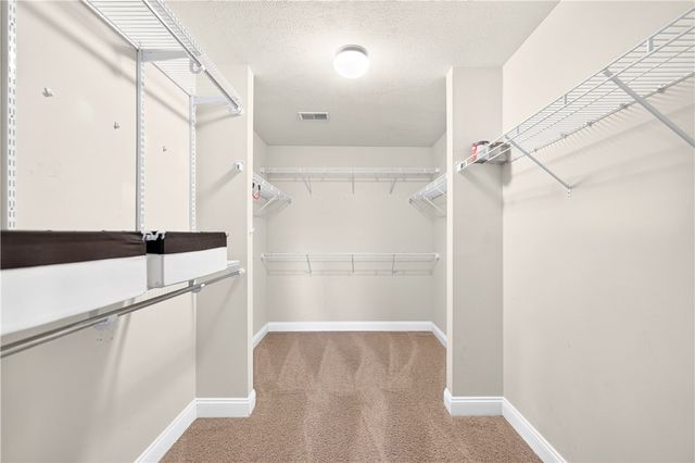 2084 Majestic Dr, North Strabane, PA 15317