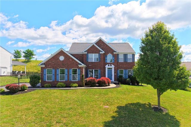 2084 Majestic Dr, North Strabane, PA 15317