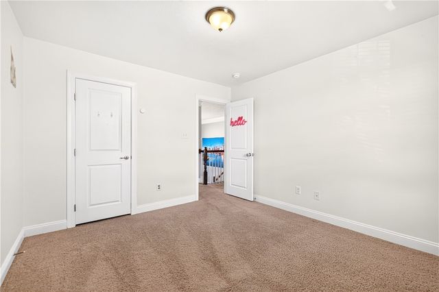 2084 Majestic Dr, North Strabane, PA 15317
