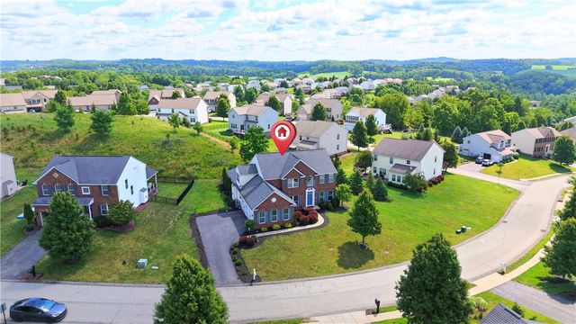 2084 Majestic Dr, North Strabane, PA 15317