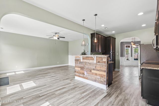 407 Canoe Lane, Swansboro, NC 28584