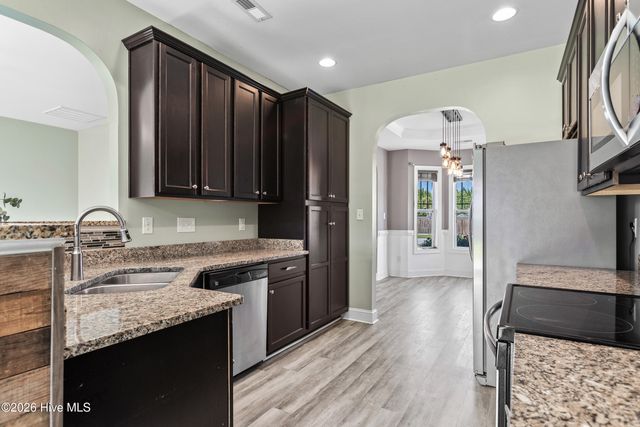 407 Canoe Lane, Swansboro, NC 28584