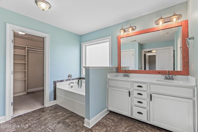 407 Canoe Lane, Swansboro, NC 28584