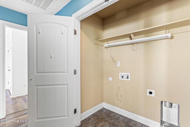 407 Canoe Lane, Swansboro, NC 28584