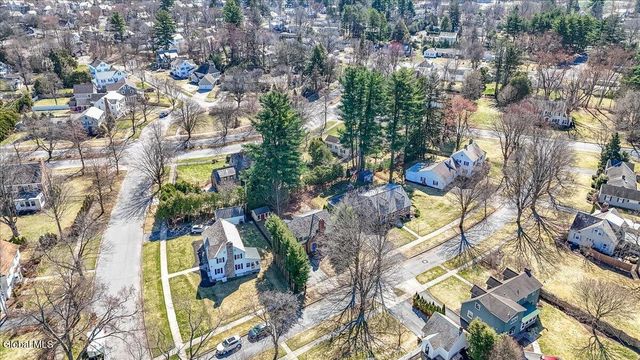 9 Luzerne Place, Queensbury, NY 12804