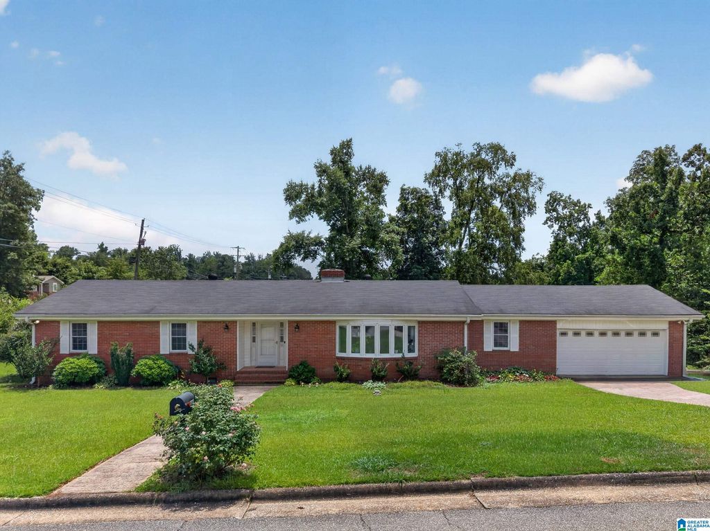 805 11TH STREET NE, Jacksonville, AL 36265