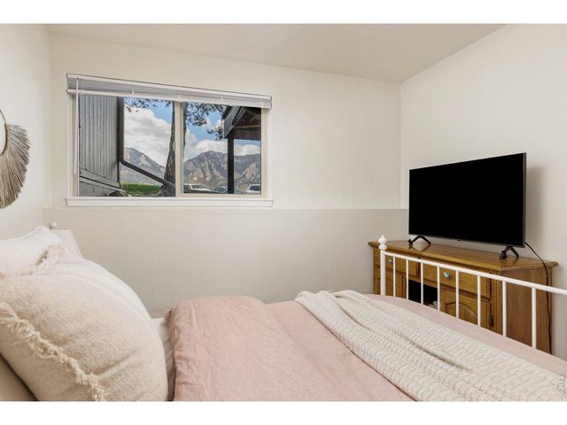 4100 Greenbriar Blvd, Boulder, CO 80305