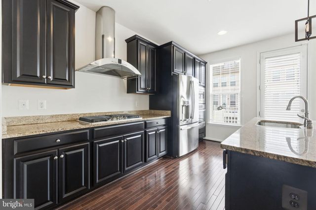 42396 BENFOLD SQ, Brambleton, VA 20148