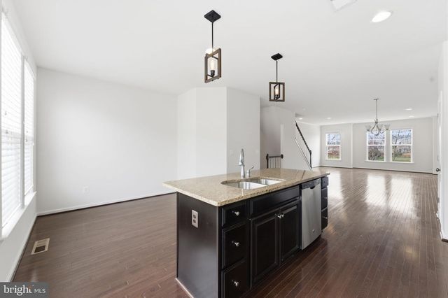 42396 BENFOLD SQ, Brambleton, VA 20148