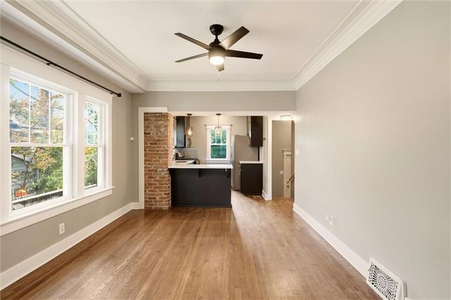 4451 Pennsylvania Avenue, Kansas City, MO 64111