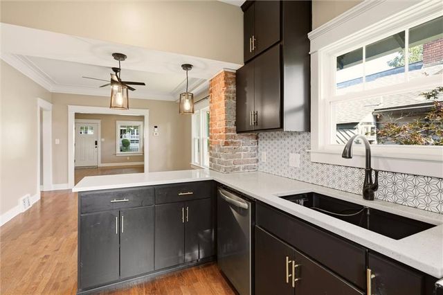4451 Pennsylvania Avenue, Kansas City, MO 64111