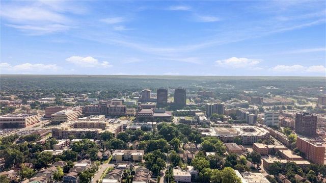 4451 Pennsylvania Avenue, Kansas City, MO 64111