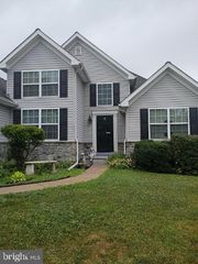 222 YOCOM RD, Douglassville, PA 19518