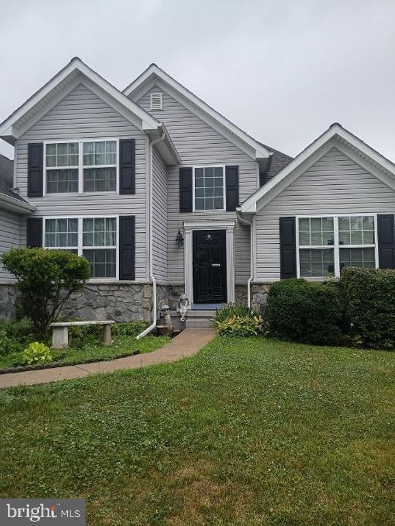 222 YOCOM RD, Douglassville, PA 19518
