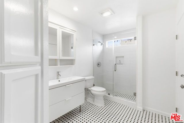 426 W Plymouth Street 2, Inglewood, CA 90302
