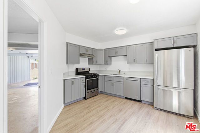 426 W Plymouth Street 2, Inglewood, CA 90302